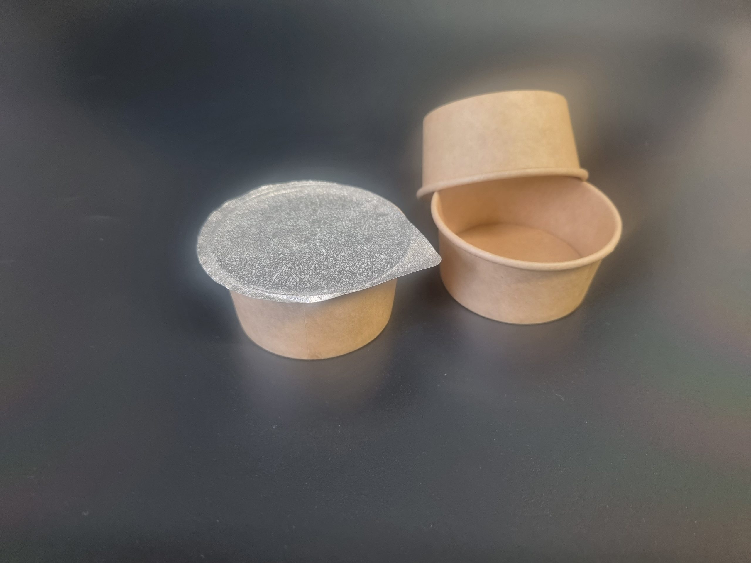 60ml 67mm Diameter round Kraft / PP lined Containers